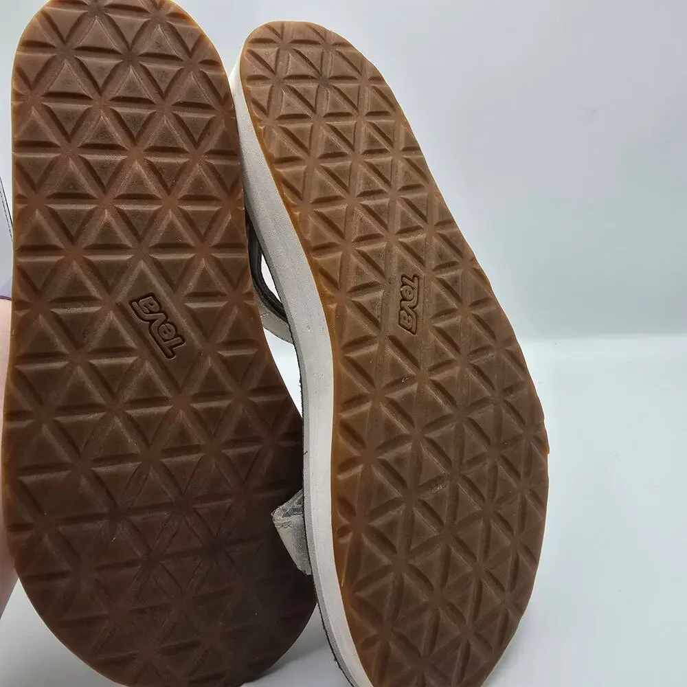 Teva Womens Midform Universal strappy sandals size 10 hook & loop closure